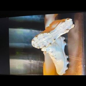 Under Armor white high top fleets